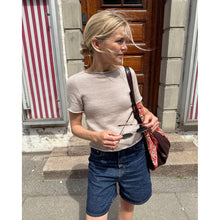 Load image into Gallery viewer, Ivy Tee Knitting Pattern by PetiteKnit