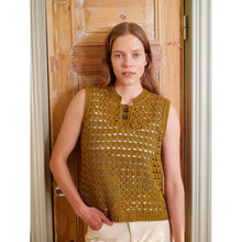 Load image into Gallery viewer, Laine Let's Crochet! Magazine Pre-order