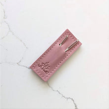 Load image into Gallery viewer, Leather Tapestry Needles Slip