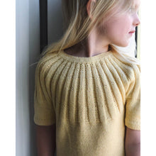 Load image into Gallery viewer, Sunday Tee Junior Knitting Pattern by PetiteKnit