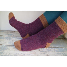 Load image into Gallery viewer, Cosy Basic Sock Pattern
