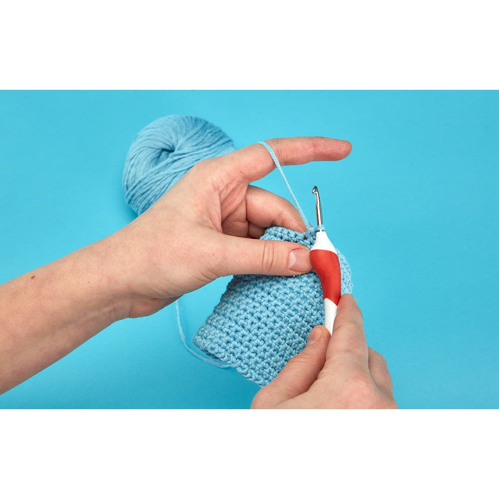 Addi Swing Crochet Hook Ergonomic Set at Knitnstitch