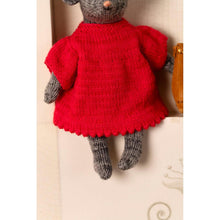 Load image into Gallery viewer, Chez Myrtil: More Seamless Friends to Knit and Love by Cinthia Vallet Pre Order 
