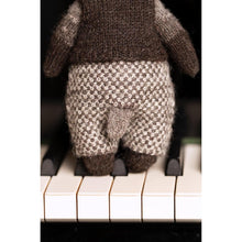 Load image into Gallery viewer, Chez Myrtil: More Seamless Friends to Knit and Love by Cinthia Vallet Pre Order 
