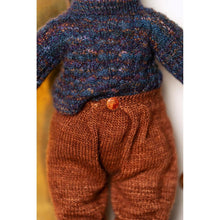 Load image into Gallery viewer, Chez Myrtil: More Seamless Friends to Knit and Love by Cinthia Vallet Pre Order 

