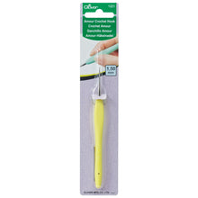Load image into Gallery viewer, Clover Amour Crochet Hooks 1.5mm 

