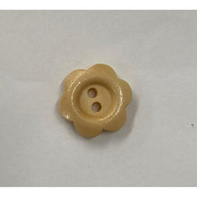 Load image into Gallery viewer, Flower Buttons Cream 15mm 
