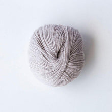 Load image into Gallery viewer, Indiecita Baby Alpaca 4ply Beige

