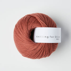 Knitting for Olive Merino Plum Rose 