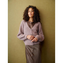 Load image into Gallery viewer, Laine Let's Crochet! Magazine Issue 2 Pre Order 
