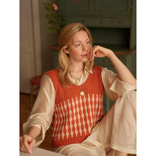 Load image into Gallery viewer, Laine Magazine 29 Damson Pre Order 
