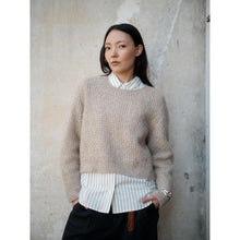 Load image into Gallery viewer, Laine Magazine 30 Layers Pre Order 
