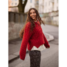 Load image into Gallery viewer, Laine Magazine Issue 26 Crossing Paths PreOrder 
