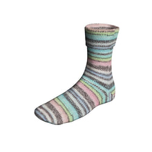 Load image into Gallery viewer, Lang Super Soxx Color 4ply 
