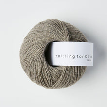 Load image into Gallery viewer, Last Dyelots of Knitting for Olive Yarn Bases Merino Dusty Moose (96501) 

