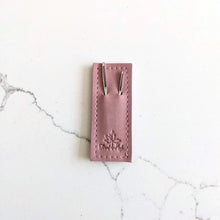 Load image into Gallery viewer, Leather Tapestry Needles Slip 
