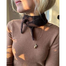 Load image into Gallery viewer, Sophie Scarf Pattern by PetiteKnit 
