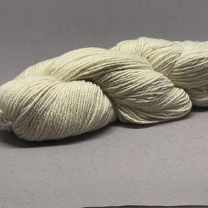 Malabrigo Dos Tierras 063 Natural