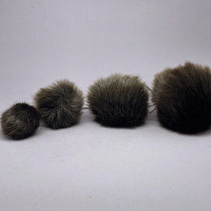 Mokuba faux fur pom pom balls small 45mm - #7 dark brown