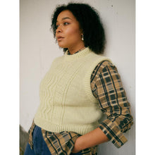 Load image into Gallery viewer, My City, My Stitches by Jenny Ansah 
