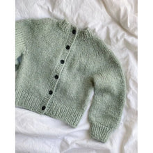 Load image into Gallery viewer, Novice Cardigan Mini Knitting Pattern Chunky Edition by PetiteKnit 
