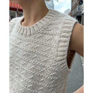 Sille Slipover Knitting Pattern by PetiteKnit 