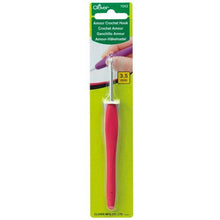 Load image into Gallery viewer, Clover Amour Crochet Hooks 3.5mm E

