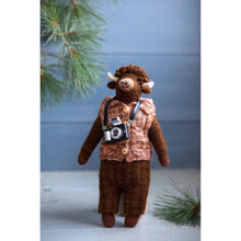 Load image into Gallery viewer, Mouche &amp; Friends: Seamless Toys to Knit and Love by Cinthia Vallet 
