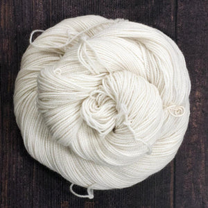 49180 Undyed Non Superwash Merino 4 Ply yarn